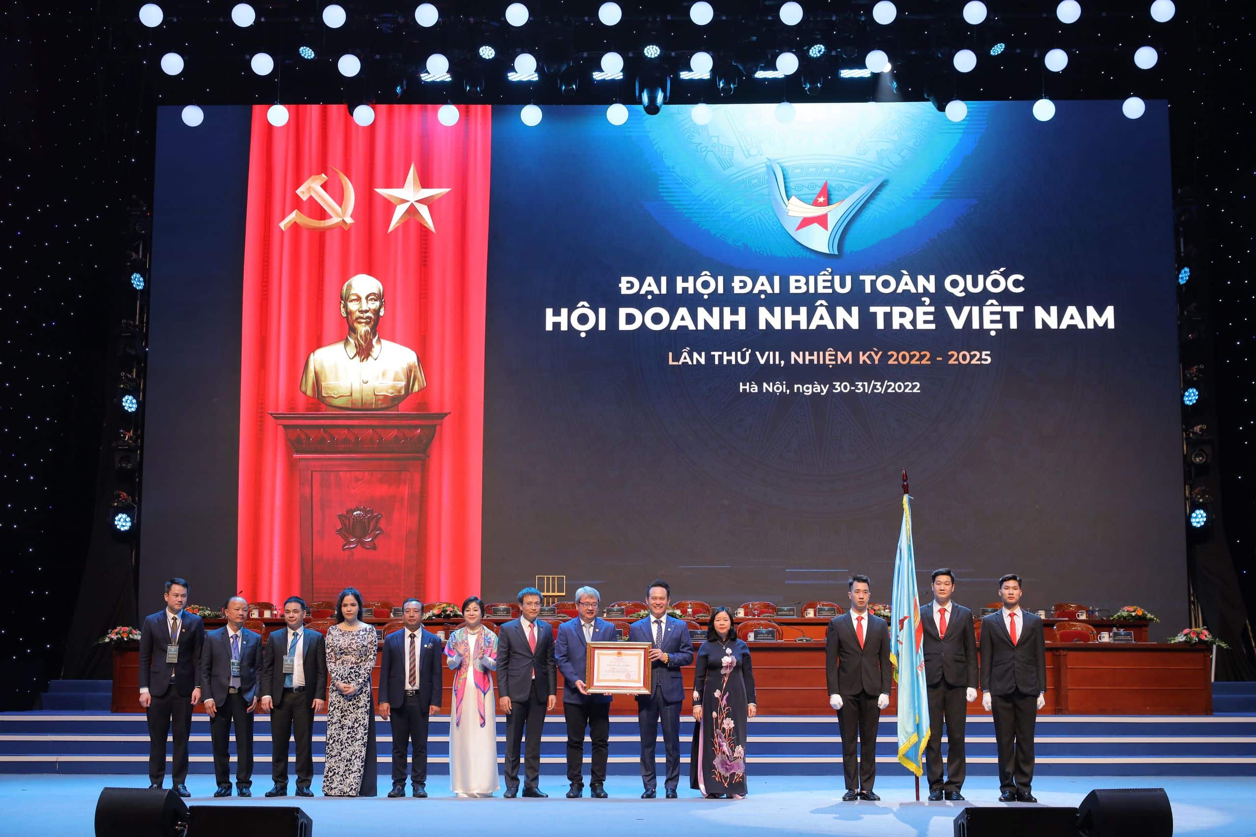 Tổng quan & Chủ đề Đại hội